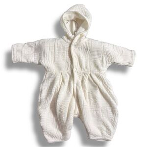 VTG Baby 0- 6 Months Body Suit Winter Sweater 90’s Onesie Unisex T.C Babies